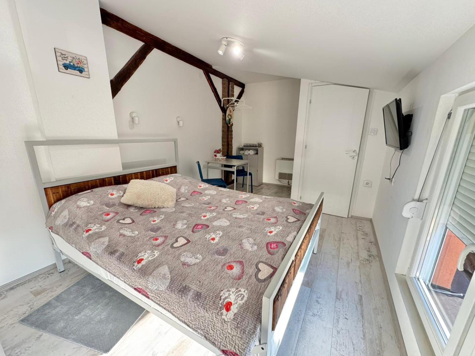 Apartment By The River Ni Buitenkant foto