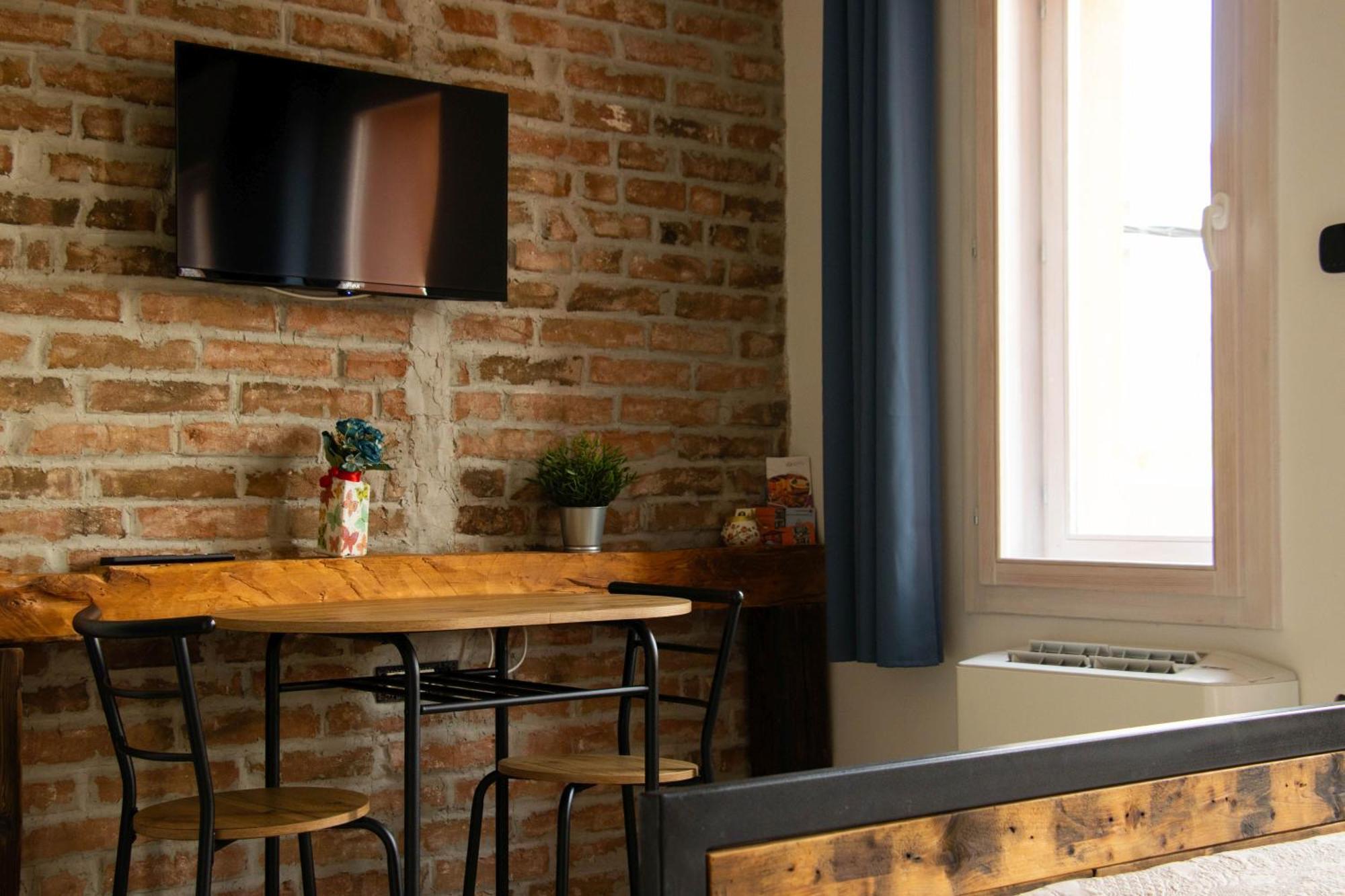 Apartment By The River Ni Buitenkant foto