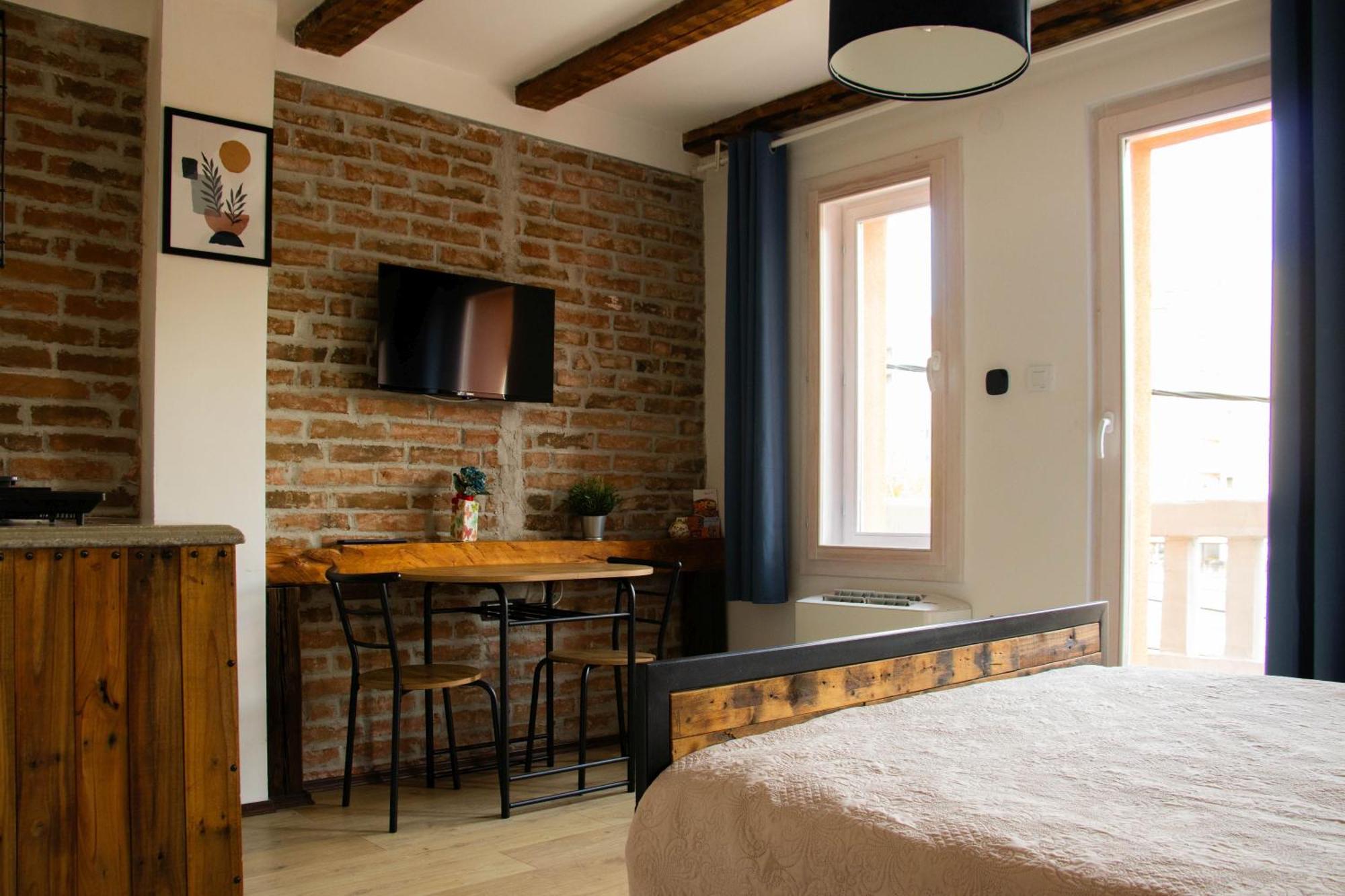 Apartment By The River Ni Buitenkant foto