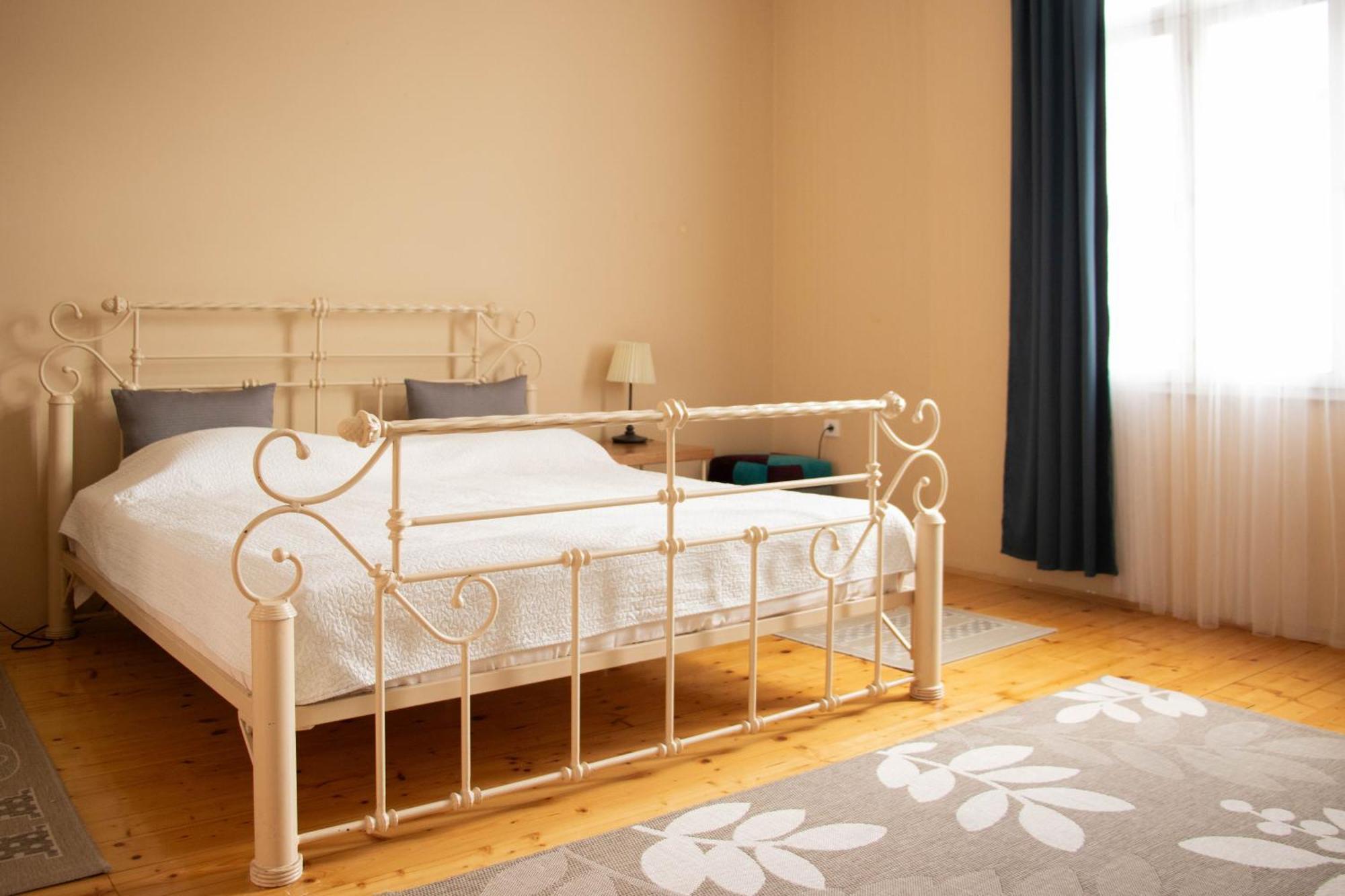 Apartment By The River Ni Buitenkant foto