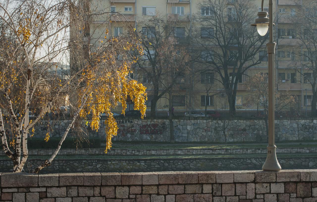 Apartment By The River Ni Buitenkant foto